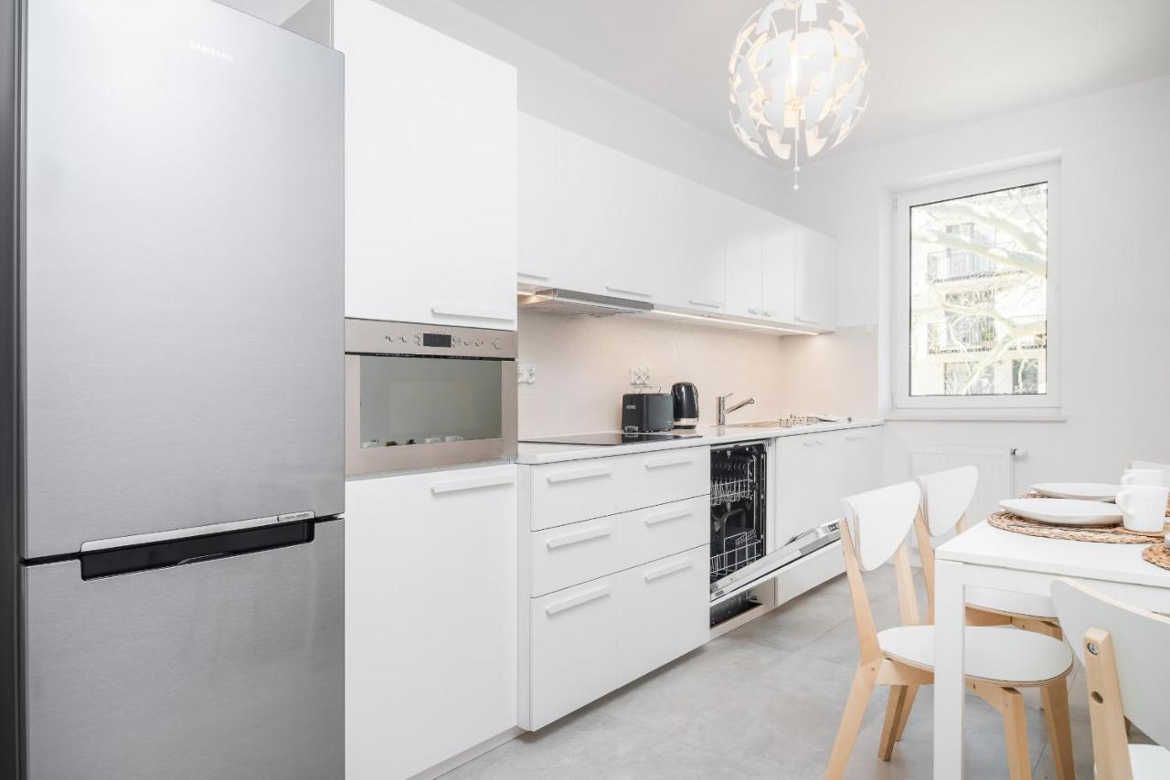 Botanic Gardens Apartment With Free Garage Wroclaw By Noclegi Renters Exterior foto